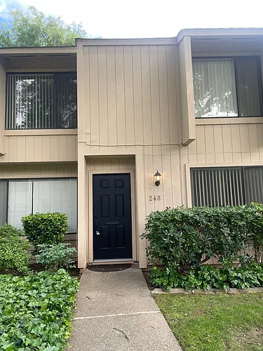 248 Hartnell Pl Photo 1
