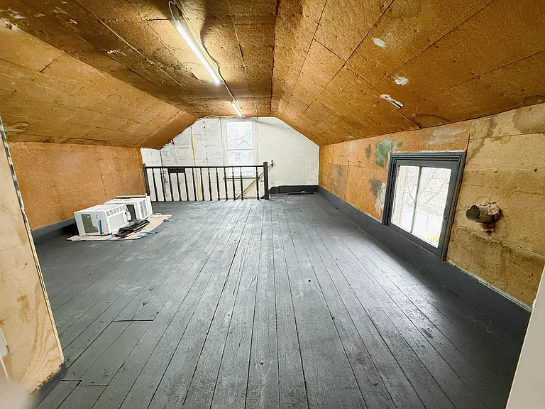 107 Van Dam St #2 — Photo 12