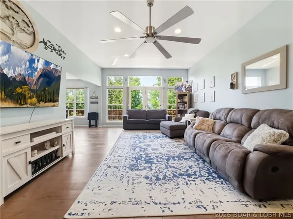 1589 Ridgeview Ter, Osage Beach, MO 65065