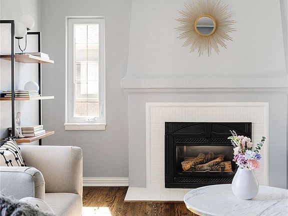 4th image of 1675 Newport Street
