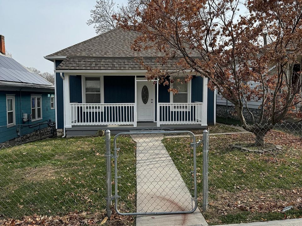 1st image of 311 Quincy Ave