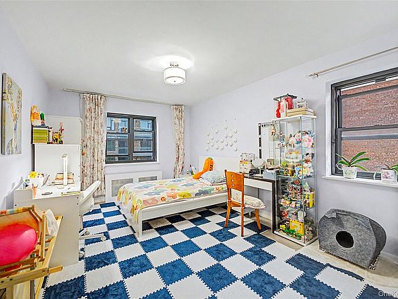 2nd image of 3170 138th Street #5F