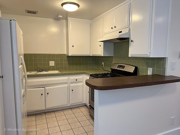 3rd image of 1813 12th St #E