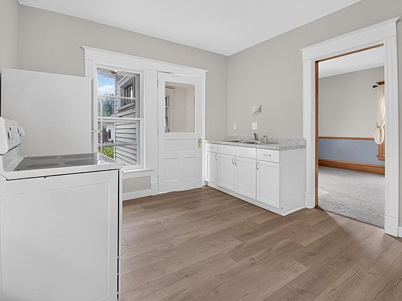 4th image of 1333 West BOULEVARD