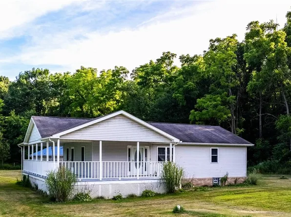 165 Vance Rd, New Castle, PA 16102