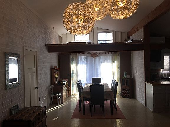 4th image of 545 Jasmine Ave