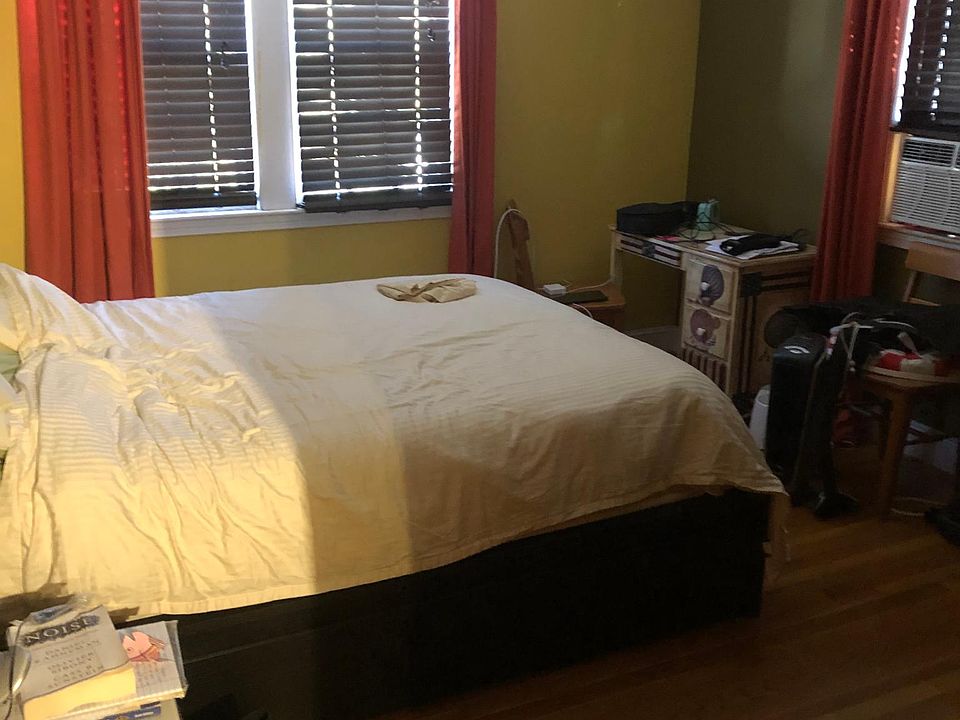 2nd image of 7 Pond Ln APT 3