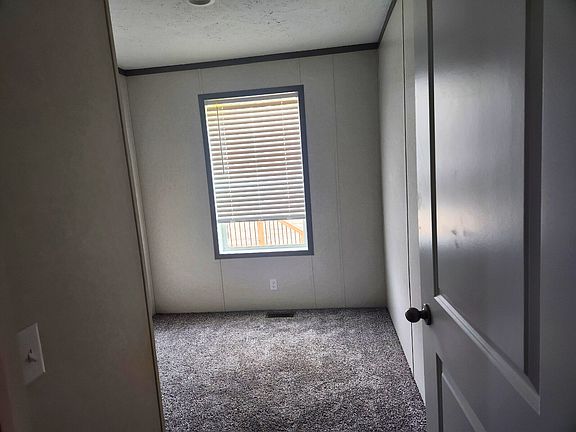 3rd image of 1101-1151 6th St #17380769