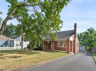 8 Sutphin Ave, Matawan, NJ 07747