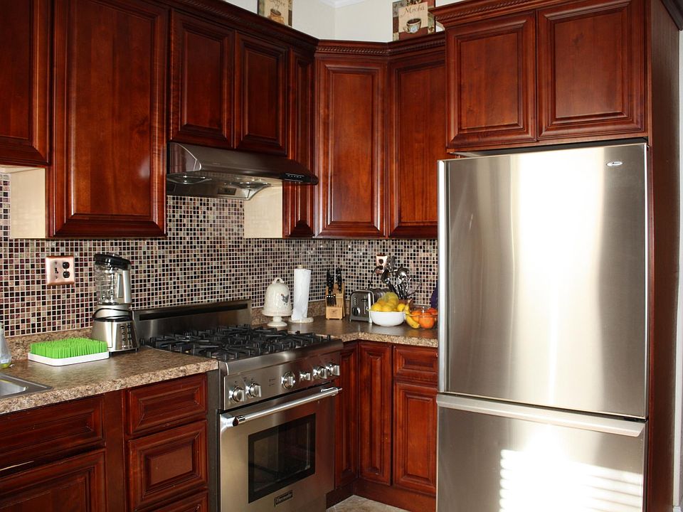 1st image of 632-634 Cortland Ave