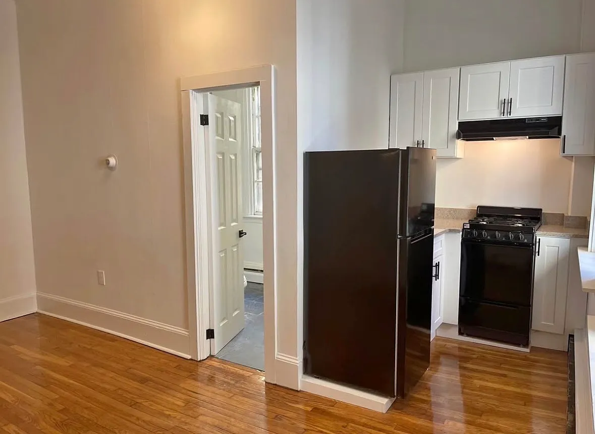 17 Seventh St - 5 — Photo 1