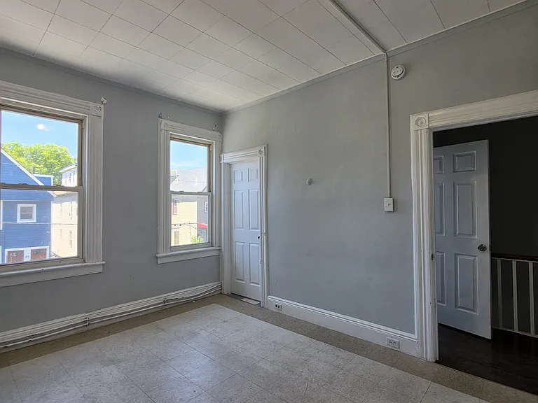 96 Brown Pl #A — Photo 24