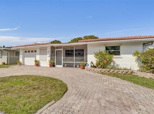 Mainlands Of Tamarac Lake, Tamarac, FL 33319