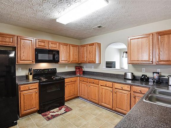 5th image of 3716 Bondurant Dr