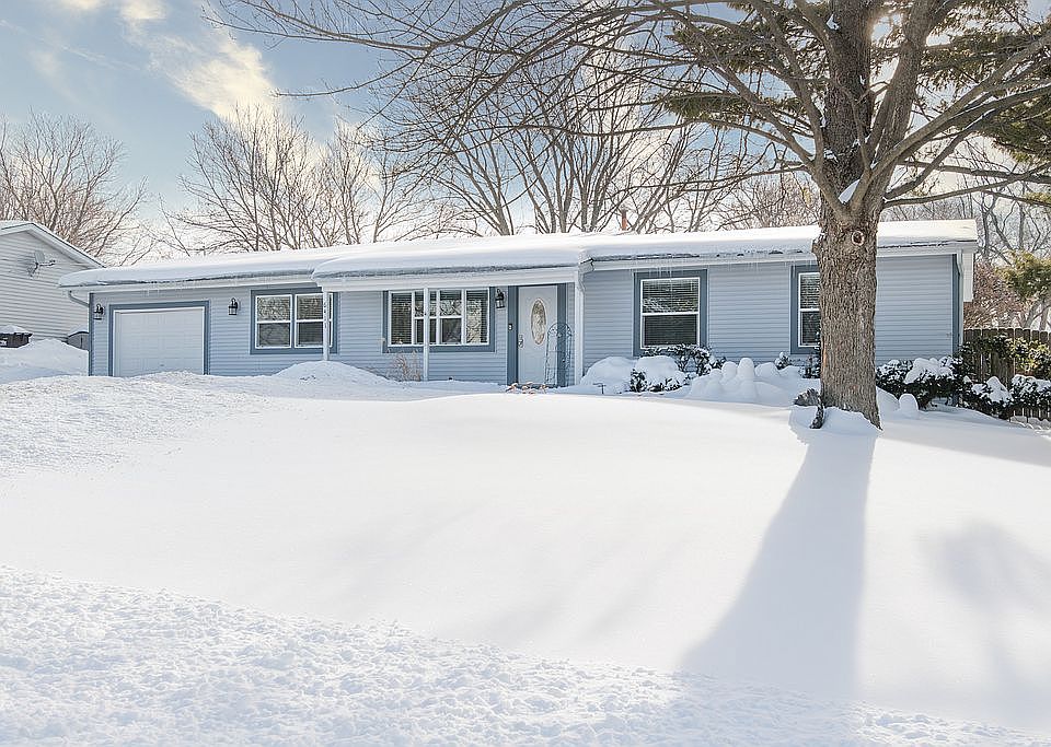 1st image of 6411 Lakewood Dr