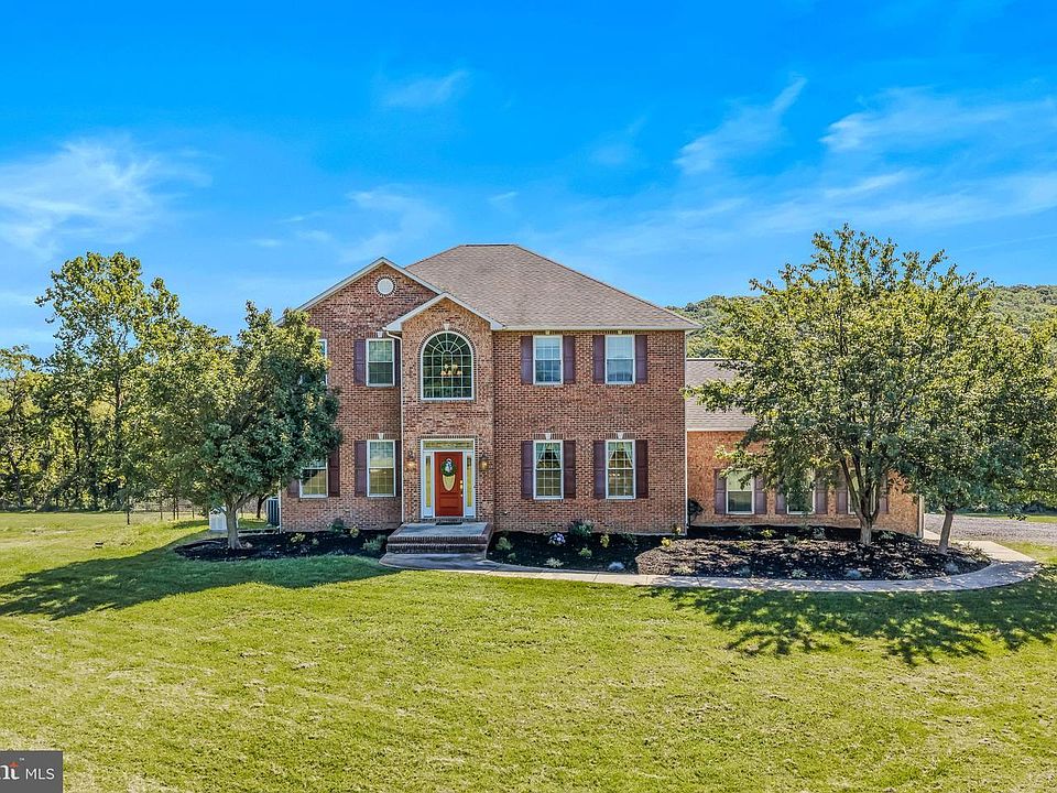 1st image of 374 Farm View Ln