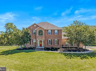 374 Farm View Ln, Romney, WV 26757