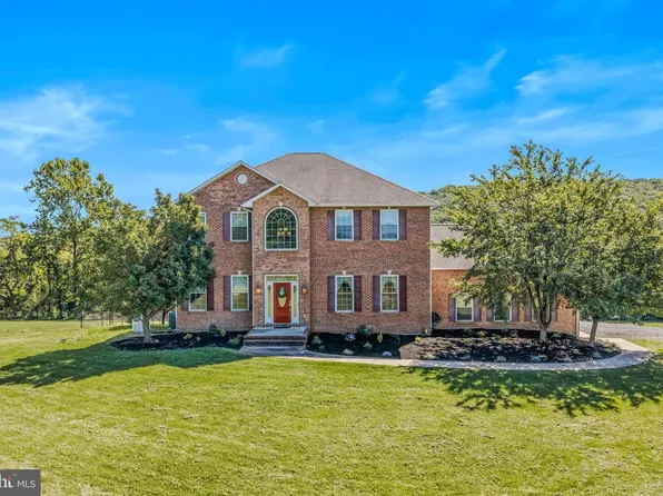 374 Farm View Ln, Romney, WV 26757
