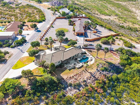 4th image of 101 Sierra Rd