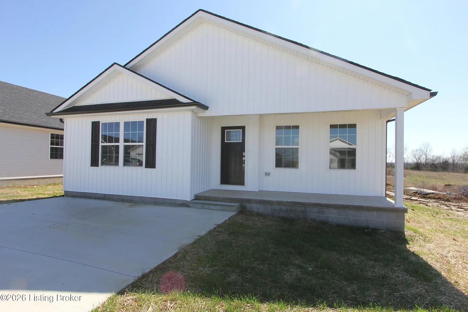 202 Charles Carr Dr photo 1