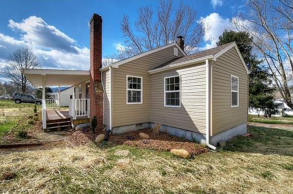 5th image of 905 Dejarnette St