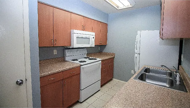 1500 Lake Shore Dr #201 — Photo 5