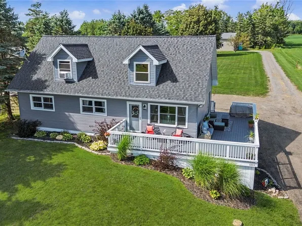 6882 Genesee Rd, Springville, NY 14141