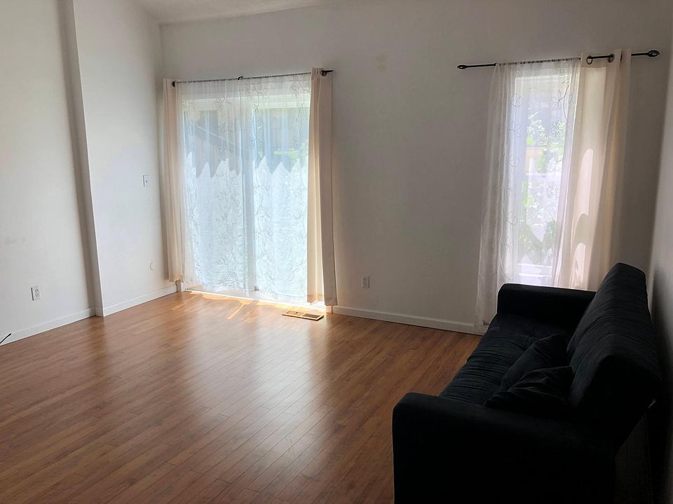 1st image of 608 James Ave