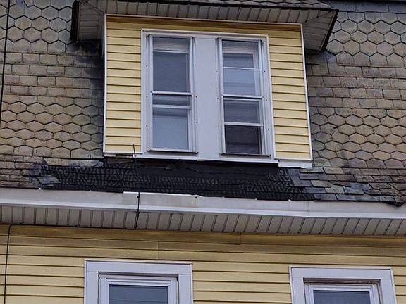 5th image of 123 N Grant St