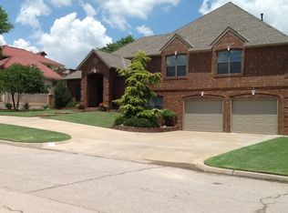 1704 Golf Course Dr, El Reno, OK 73036