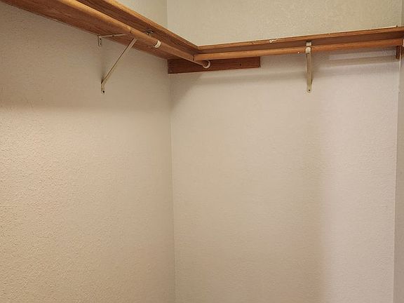 5th image of 9465 Monte Vista Ln NW