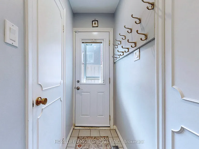 39 Shenstone Rd — Photo 3
