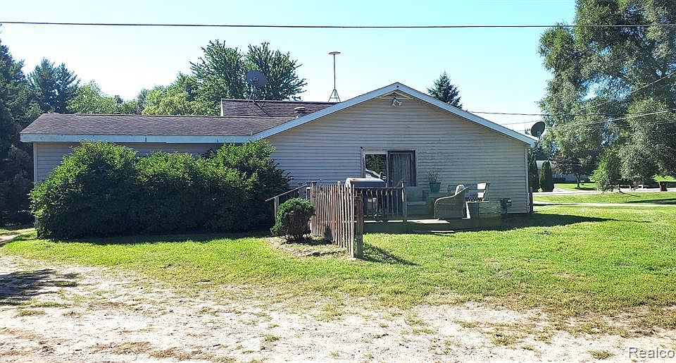 10430 Monroe Rd, Elwell, MI 48832 MLS 20230008277 Zillow