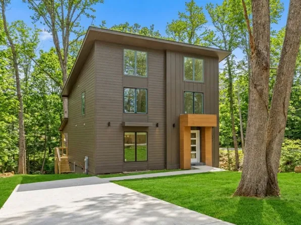 102 Sunnybrook Trl, Signal Mountain, TN 37377