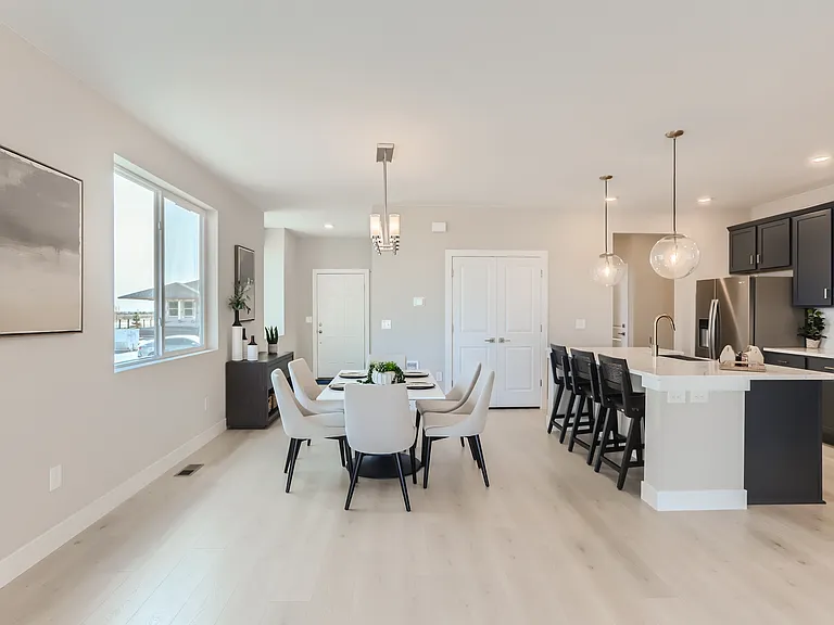 2050 Ballyneal St — Photo 4