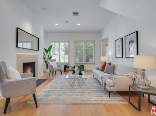 9014 Norma Pl, West Hollywood, CA 90069