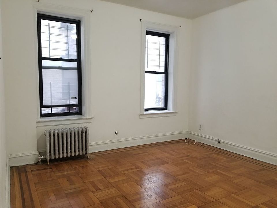 1st image of 11 Midwood St #B10
