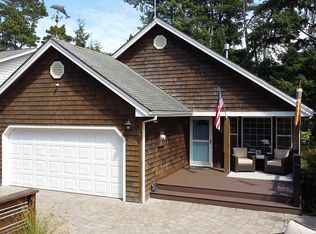 256 4th St S, Manzanita, OR 97130