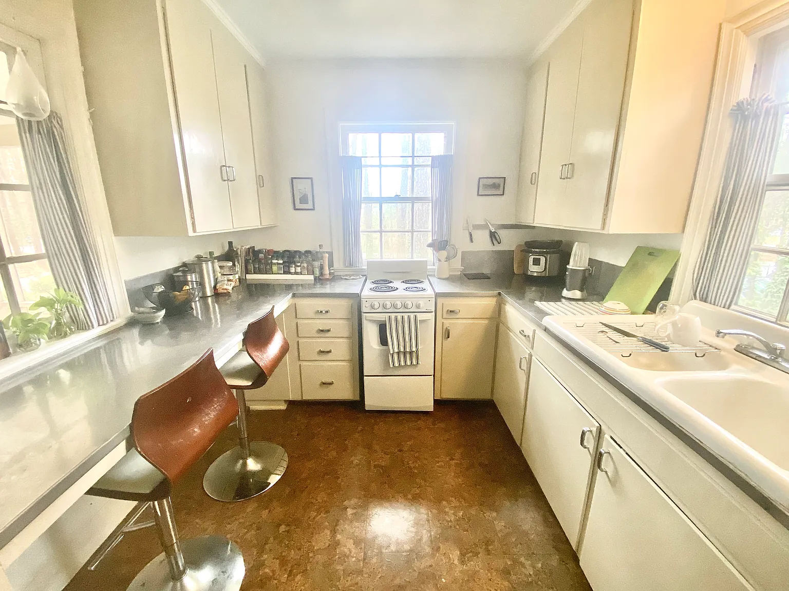 2 bed, $1,675 — Photo 4