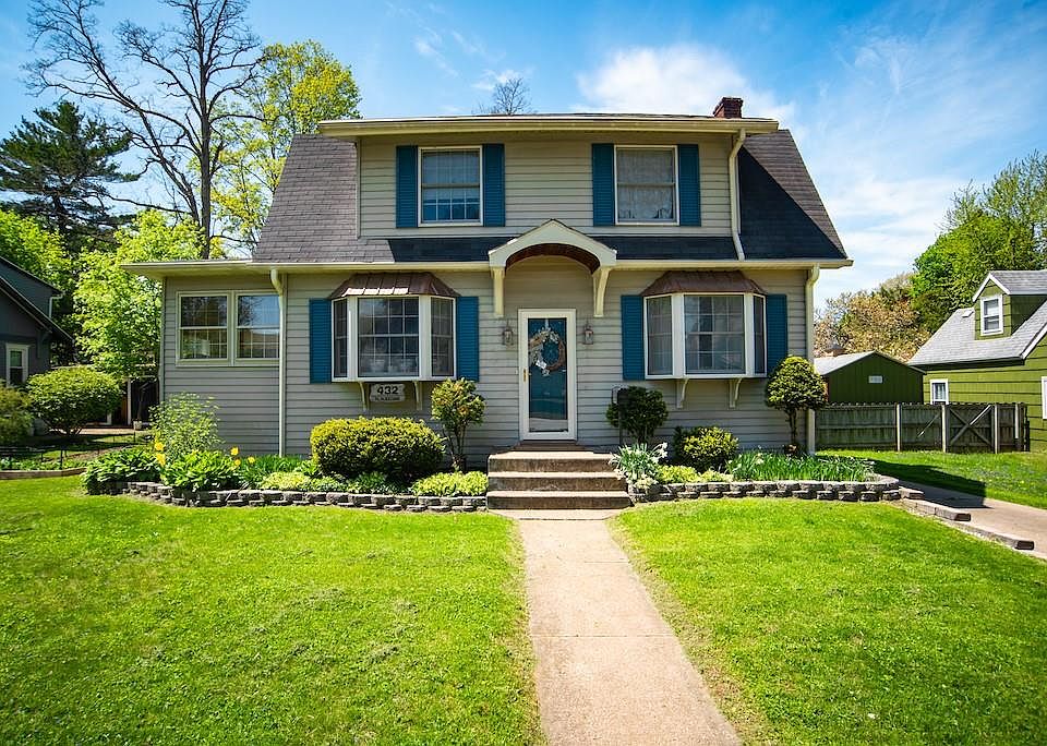 1st image of 432 Blackstone Dr