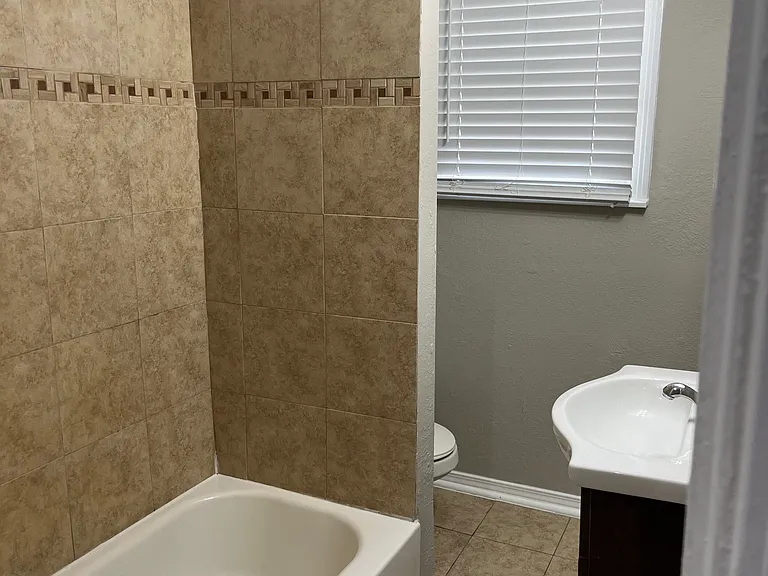 836 Heights Blvd — Photo 5
