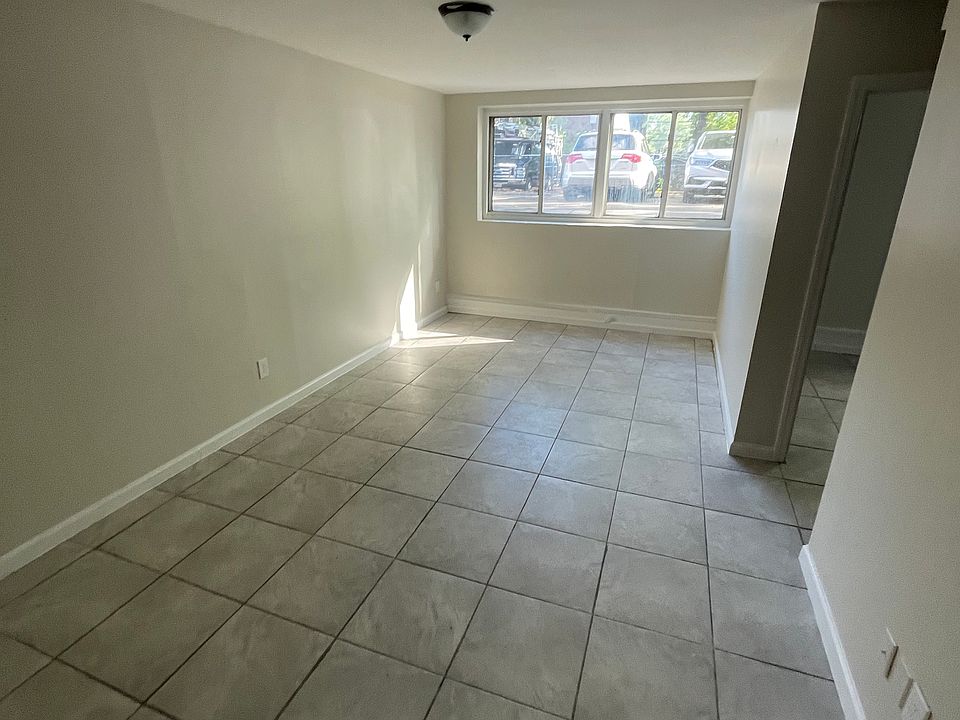 1st image of 342 Roseville Ave APT 2A