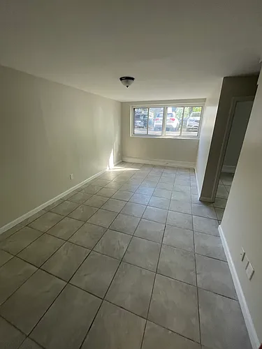 342 Roseville Ave Photo 1