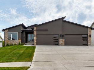 2959 NW Brookside Dr, Grimes, IA 50111