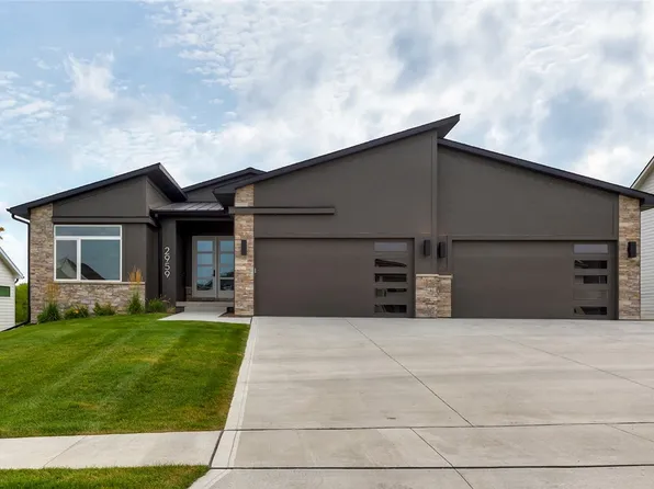 2959 NW Brookside Dr, Grimes, IA 50111