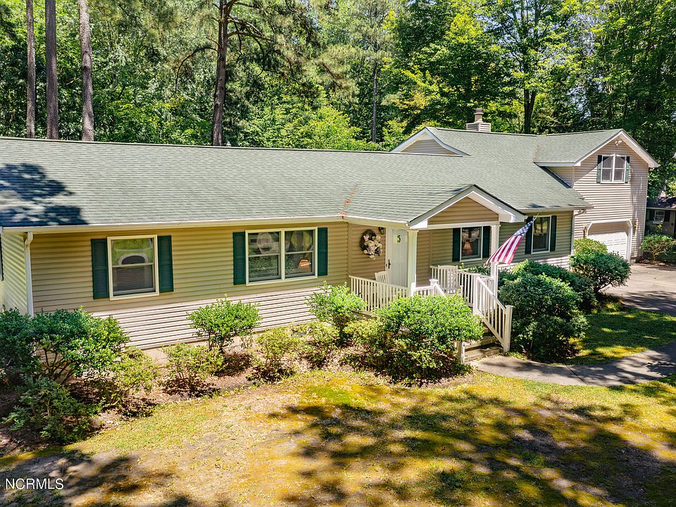 1st image of 208 Sunset Circle