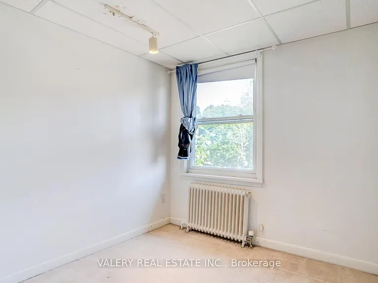 47 Ranleigh Ave #301 — Photo 17