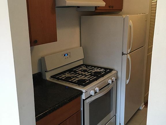 5th image of 7650 W Altgeld St APT 202