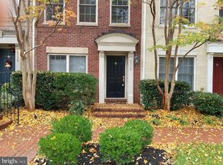 4332 N Henderson Rd, Arlington, VA 22203