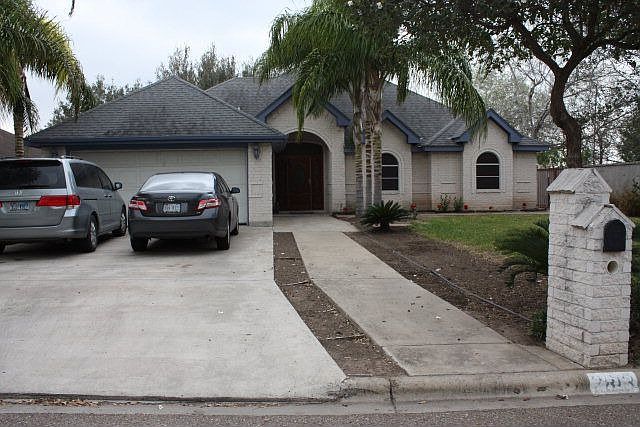 1st image of 2813 Huisache